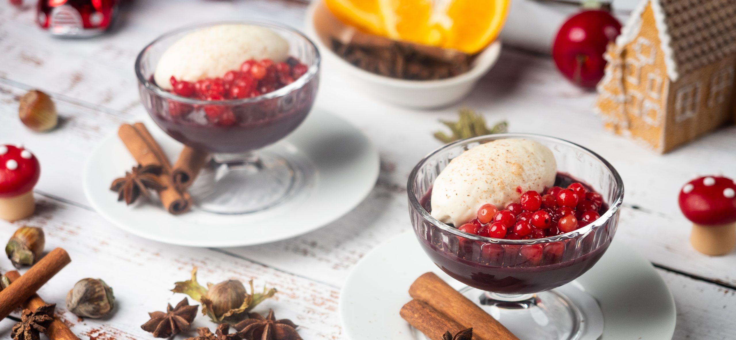 Mulled wine jelly with marzipan cream and cranberry compote Portfolio